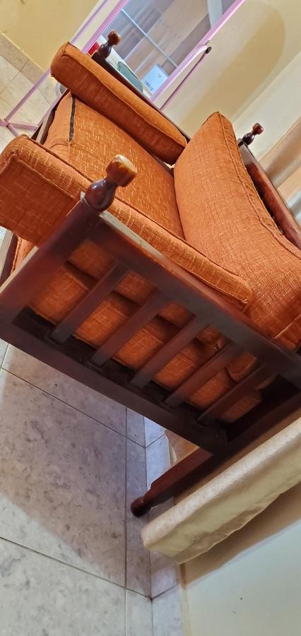 La Feve Beach Bed And Breakfast Entebbe Ентебе Екстериор снимка